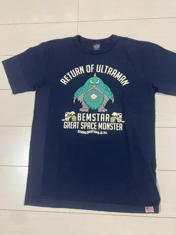 STUDIO D'ARTISAN 울트라맨 콜라보 T셔츠 베무스타