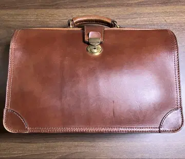 브라운 가죽 비즈니스 백 핸들 포함