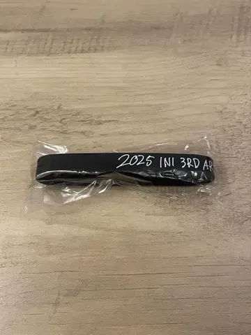 INI XQUARE 캡슐 토이 러버 밴드 니시 히로토