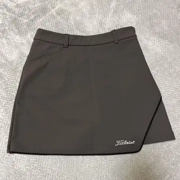 새상품급 Titleist 타이틀리스트 골프 스커트 S