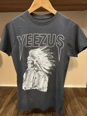 YEEZUS TOUR MERCHANDISE 티셔츠