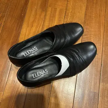 ELENAS 블랙 펌프스 EEE 22 (정가 18000엔)