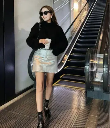 셰리에 sheller 실버 데님 미니 스커트