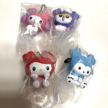TWICE LOVELVS 산리오 캐릭터즈 마스코트 참