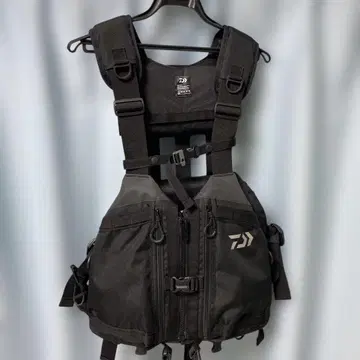 Daiwa DF-4023 (택티컬 락 쇼어 베스트)