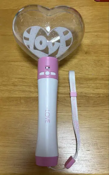 =LOVE 6주년 하트형 응원봉