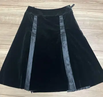 COMME CA DU MODE 블랙 플레어 스커트 7호