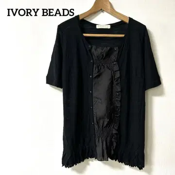 프릴 장식 블랙 반팔 버튼 셔츠 IVORY BEADS