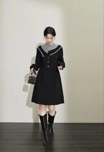 KUOSE 세일러 카라 블랙 긴팔 원피스