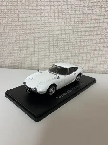 도요타 2000GT 1/43 스케일 모델 화이트