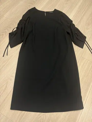 미사용 새상품 올세인츠 블랙 오부소매 원피스 무지 드로스트