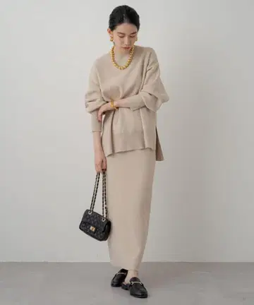 LOUNGEDRESS 맨투맨 라이크 니트