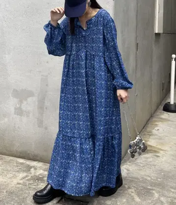 빈티지 플라워 무늬 파이핑 티어드 원피스