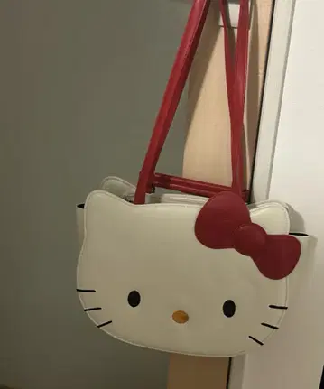 헬로키티 숄더백