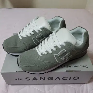 새상품 SANGACIO 스웨이드 그레이 스니커즈 27CM