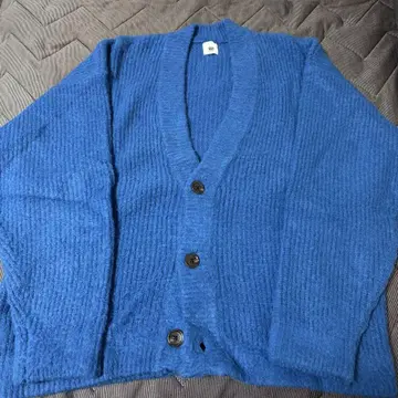 JOINT WORKS 파랑 니트 가디건 (두꺼운 원단)