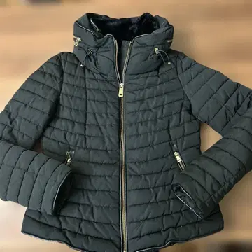 ZARA 블랙 퀼팅 자켓