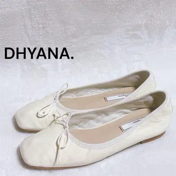 [ 새상품급 ] DHYANA 발레 슈즈 37.5 화이트 플랫 리본