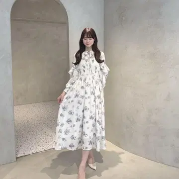 An MILLE 프릴 슬리브 플라워 op 원피스