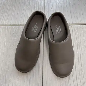 문스타 810S CAF 에이트텐스 카프 크로그 22.0