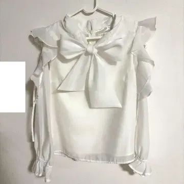 evelyn 블라우스 화이트 프리 사이즈