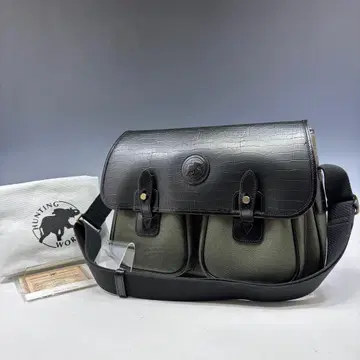 미사용 [ 헌팅월드 정품 ] 숄더백/블랙 x 올리브/사선 가케