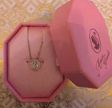 아리아나 그란데 스와로브스키 Swarovski 펜던트