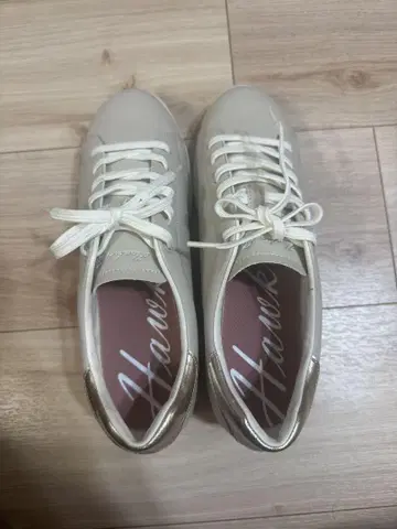 Hawk 화이트 스니커즈 24.5cm 미사용