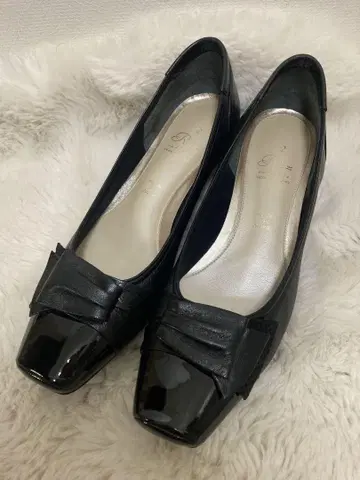 [새상품급] 리즈라피네 블랙 펌프스 24cm