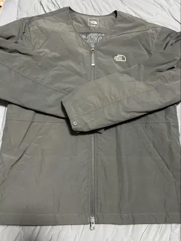 THE NORTH FACE 다크 그레이 나일론 자켓