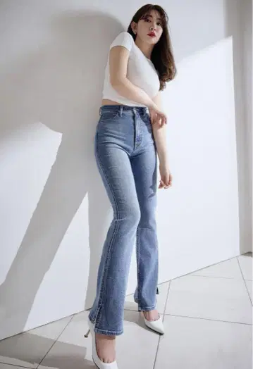 herlipto New York High-Waisted Jeans 26