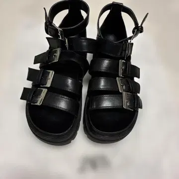 ZARA 버클 스트랩 샌들 트랙 밑창 블랙 38