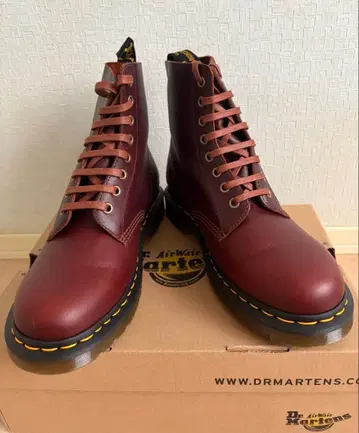 새상품 닥터마틴 1460 26cm