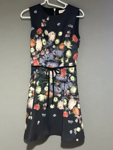 TED BAKER 플라워 프린트 슬리브리스 원피스 0 사이즈