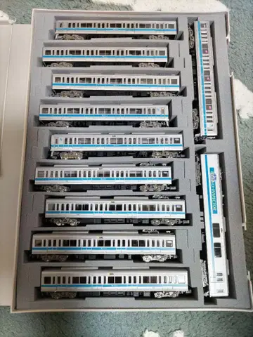 오다큐 1000형 (1051+1251) 편성 및 쿠야 31형 11량 세트