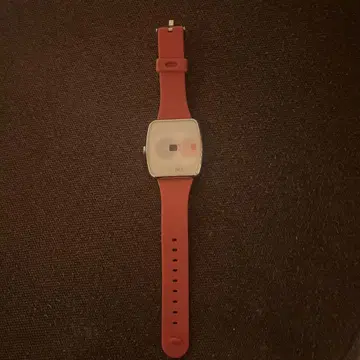 NIXON THE IRIS 빨간색 밴딩 시계