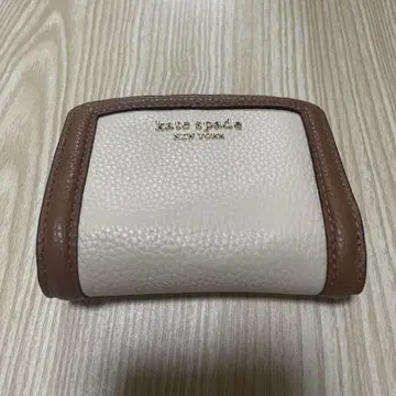Kate spade 컴팩트 이단 접이식 지갑