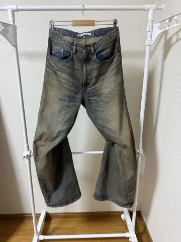 NVRFRGT / 3D TWISTED WIDE LEG JEANS