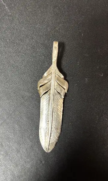 실버 깃털 펜던트