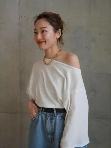 새상품! [ etretokyo ] box 슬리브 컷 상의 화이트