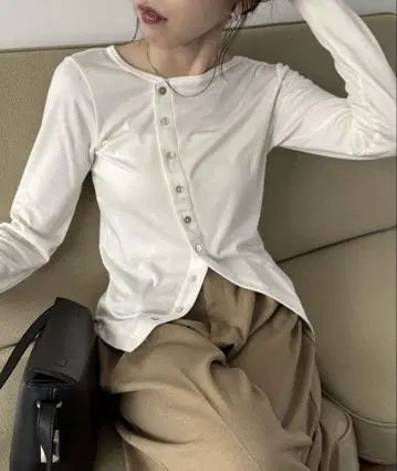 capricieux le'mage 비대칭 버튼 가디건풍 롱T
