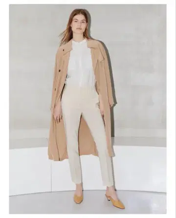 재가격 인하! 새상품 띠어리 에어리 트렌치코트 S 80% Off