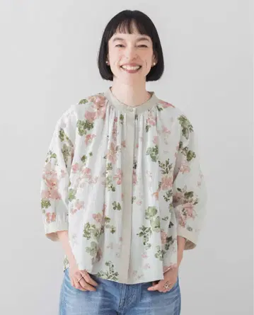 나츄란 별주 TUTIE. 코튼 꽃무늬 블라우스