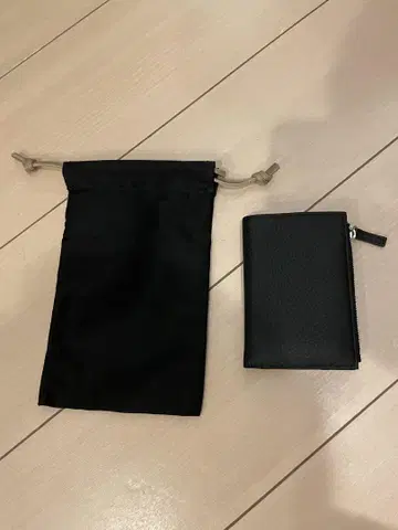 DECi Compact Square Practical Wallet