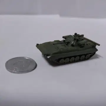 1/144 완성품 월드 탱크 뮤지엄 러시아군 BMP-2M 보병전투차