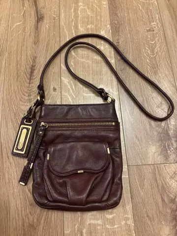 MAKOWSKY 천연 가죽 숄더백