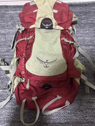 OSPREY Kestrel 28 백팩