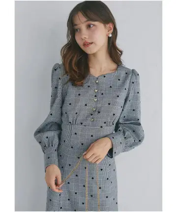 tocco 하트 단추 백 레이스업 하트 플로키 x 체크 원피스