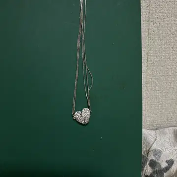 하트형 스톤 목걸이
