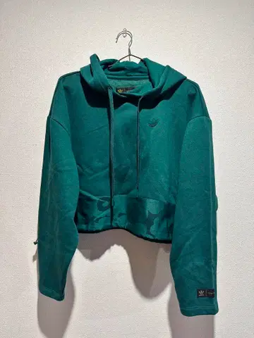 adidas marimekko 크롭 후드티 그린